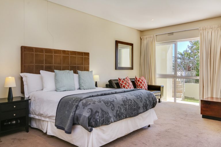 100Geneva-Villa-Camps-BayPhotography1
