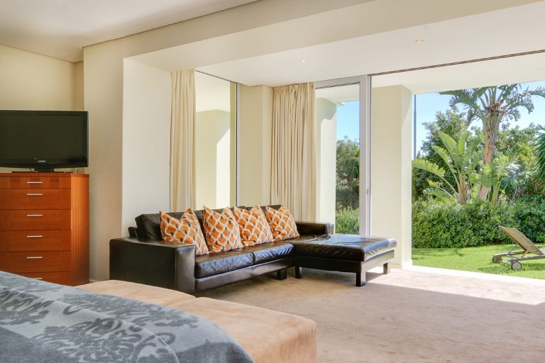 100Geneva-Villa-Camps-BayPhotography16