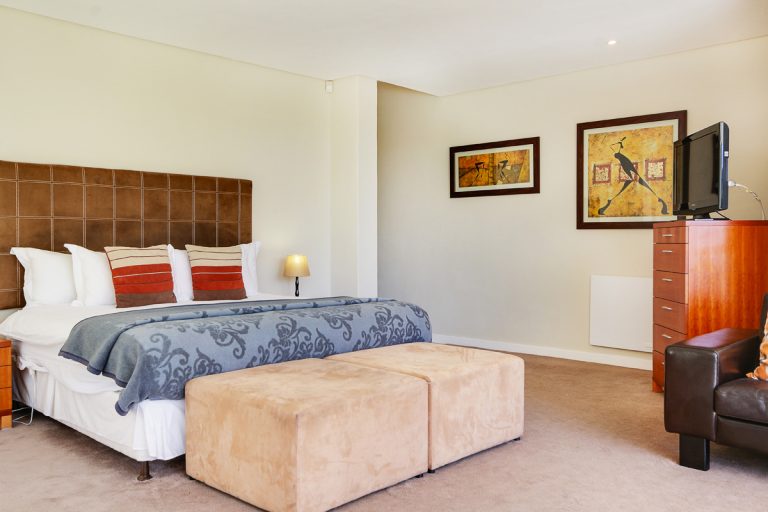 100Geneva-Villa-Camps-BayPhotography17