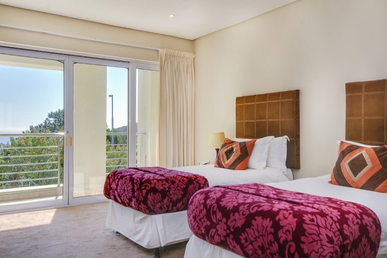 100Geneva-Villa-Camps-BayPhotography19