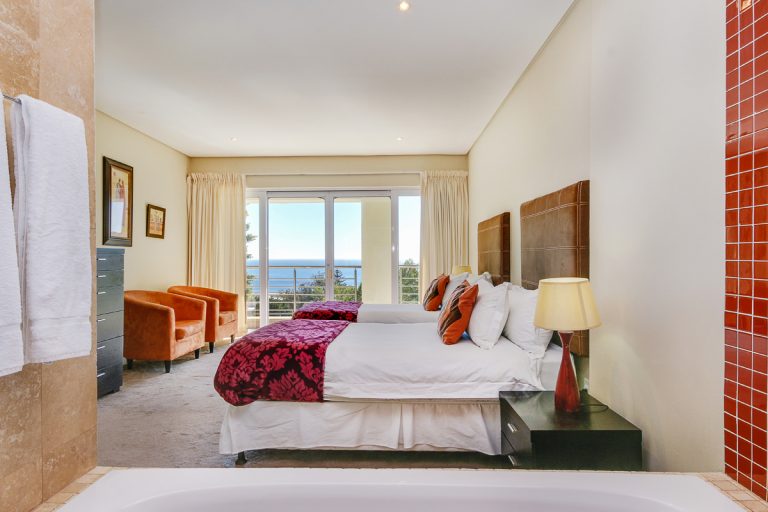 100Geneva-Villa-Camps-BayPhotography22