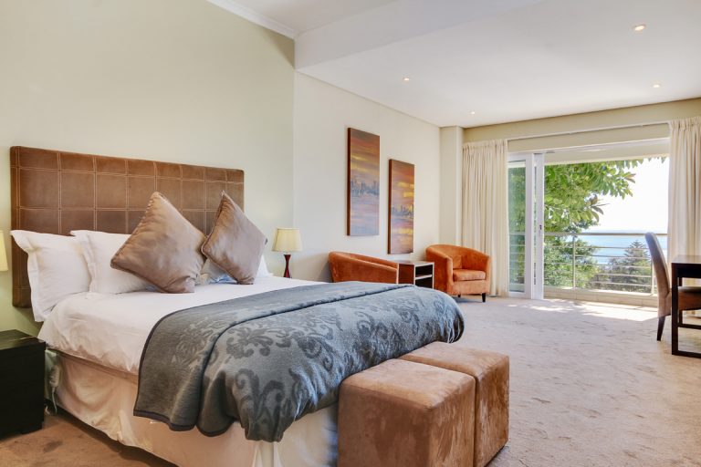 100Geneva-Villa-Camps-BayPhotography24