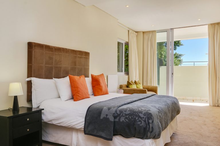 100Geneva-Villa-Camps-BayPhotography5