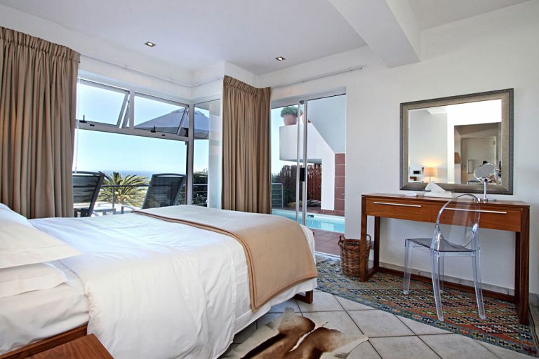 13Camps-Bay-Terrace-Suite