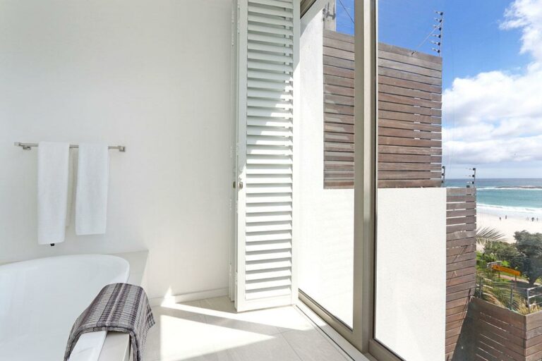 15-Views-Villa-Bleu-Blanc-5