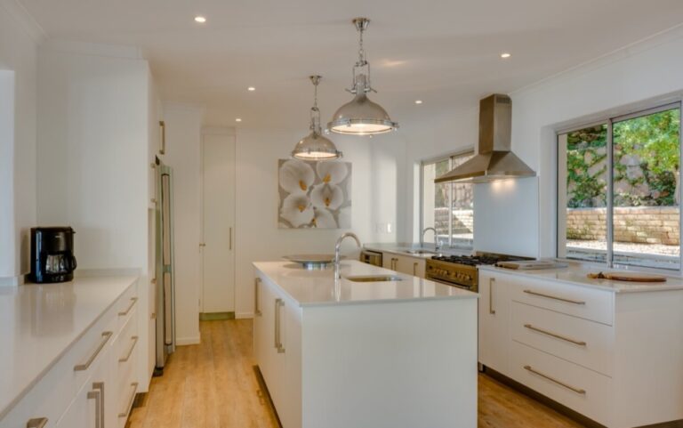 15-Woodford-Stylish-villa-1