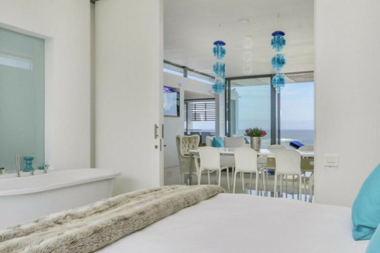 15-views-luxury-penthouse-5