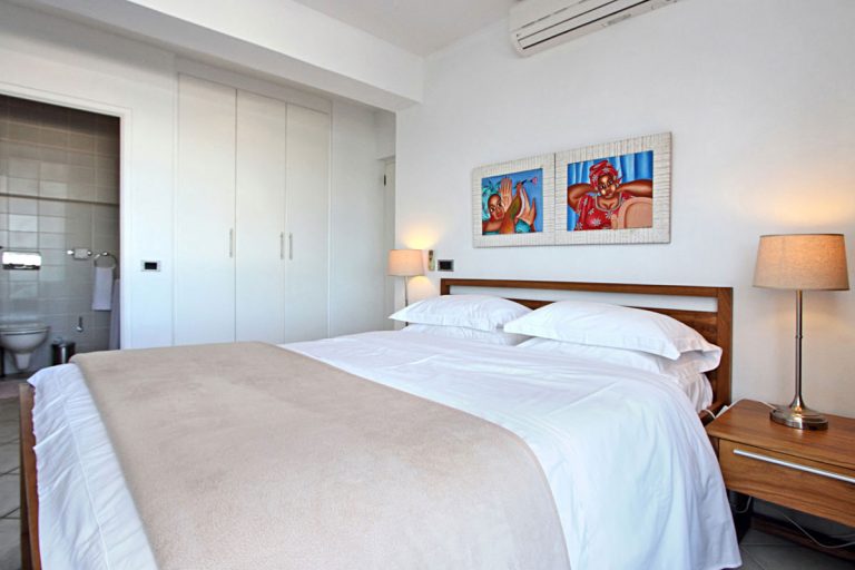 16Camps-Bay-Terrace-Suite