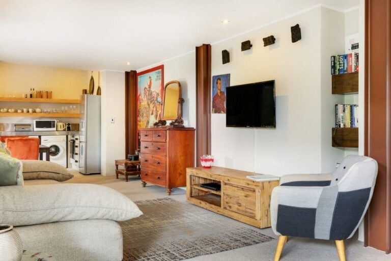 17-Geneva-Lower-Camps-Bay-apartment-13