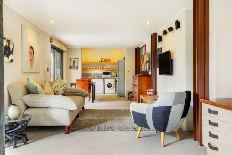 17-Geneva-Lower-Camps-Bay-apartment-14