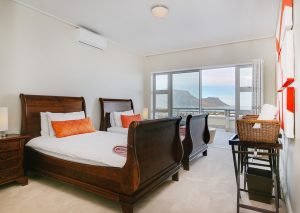 1759-Clifton-Penthouse-3-bed-holiday-rental-second-bedroom