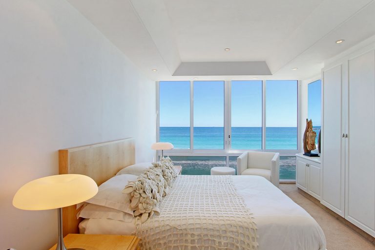 1786-The-Heron-2-Bed-Clifton-Apartment-bedroom-with-ocean-views