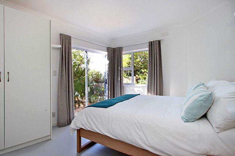 1821-Clifton-Beach-Bungalow-Cape-Town-lower-level-bedroom