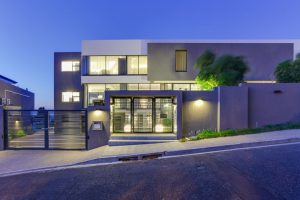 2432-6-Bedroom-Camps-Bay-Cape-Town-bespoke-Group-Holidays-64
