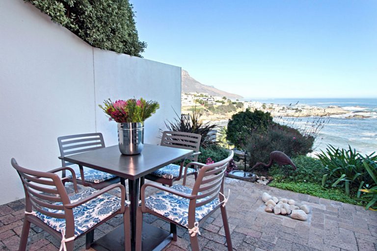 28Camps-Bay-Terrace-Suite