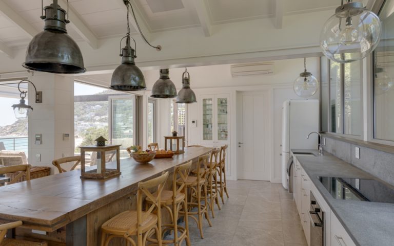 39-Clifton-Beach-BungalowNIVEN-Photography_N0A0708xFuse_SR-960x601_c