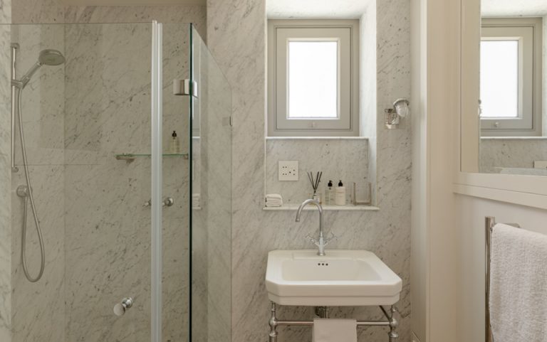 39-Clifton-Beach-BungalowNIVEN-Photography_N0A0887xFuse_SR-960x601_c