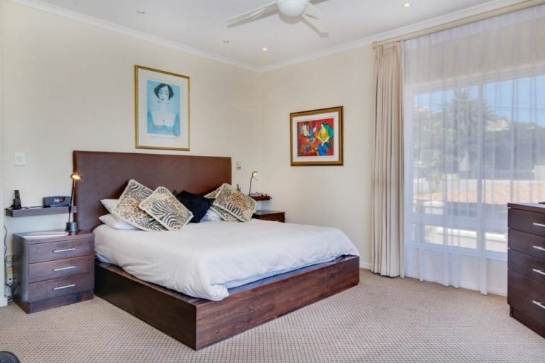 4-ave-charmante-4-ave-charmante-master-bedroom-38151971-960x640-1