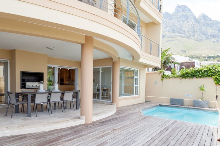 4031-camps-bay-accommodation-bay-vista