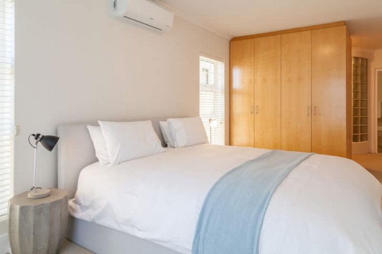 4091-camps-bay-accommodation-bay-vista