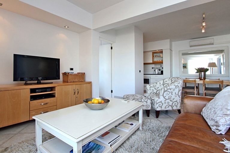 6Camps-Bay-Terrace-Suite