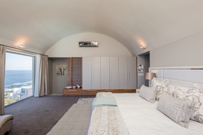  Bantry Bay-003||Aegea