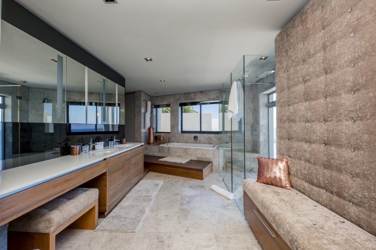  Bantry Bay-007||Aegea