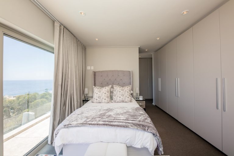  Bantry Bay-013||Aegea