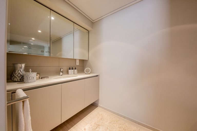 Bantry Bay-078||Aegea
