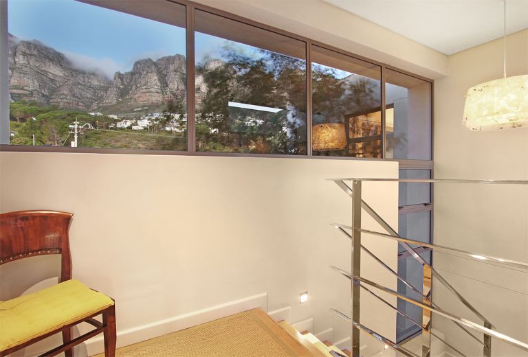 Belmondo-Villa-Camps-Bay-staircase
