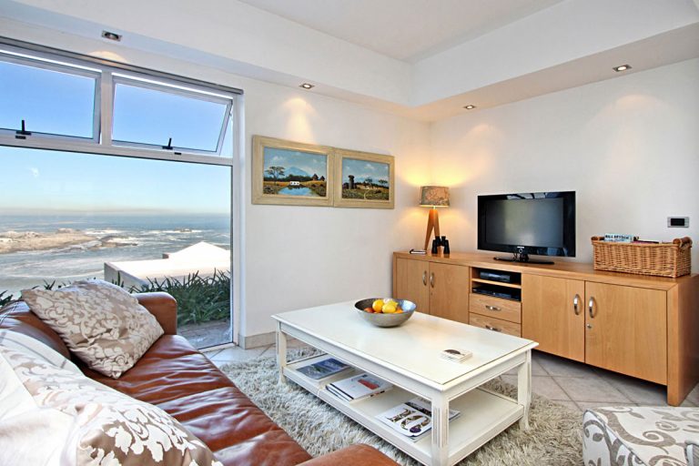 Camps-Bay-Terrace-Suite-1-bed-self-catering-apt-