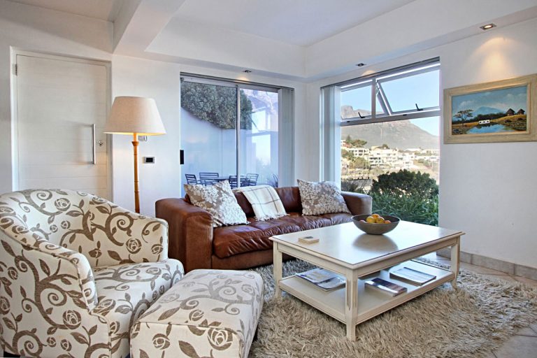 Camps-Bay-Terrace-Suite-1-bed-self-catering-apt-living-room