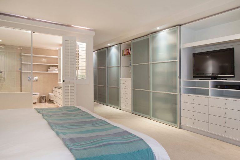 Clifton-Views-Rental-bedroom