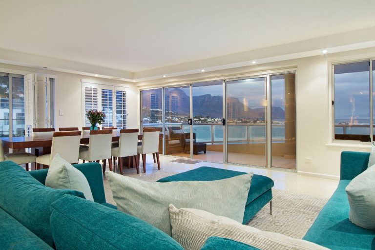 Clifton-Views-Rental-lounge