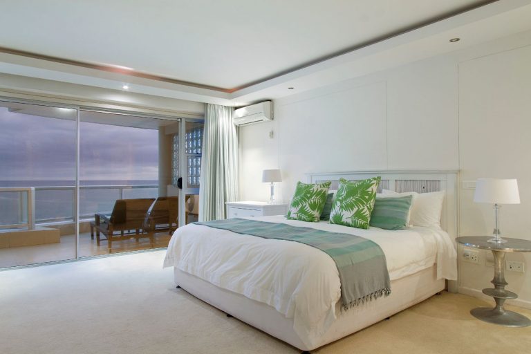 Clifton-Views-Rental-main-bed