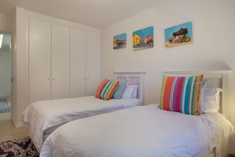 Clifton-Views-Rental-twin-room