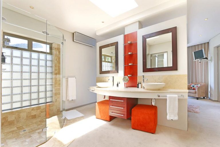 Dolce-vita-Camps-Bay-bathroom-2