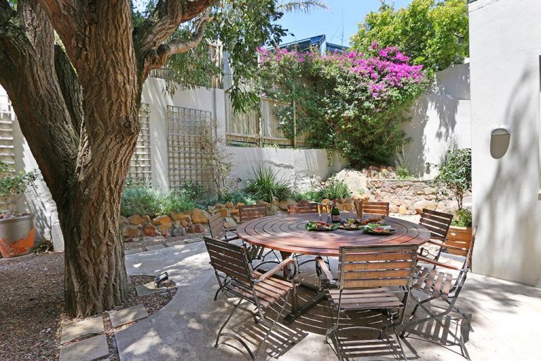 Dolce-vita-Camps-Bay-exterior-