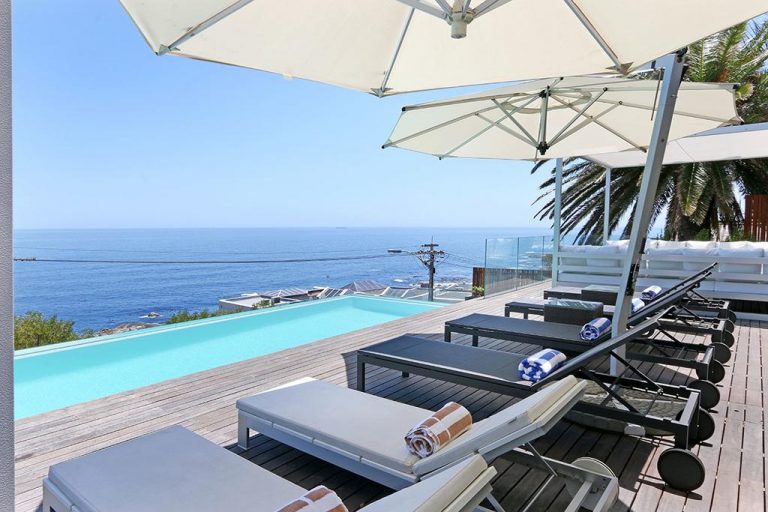 Dolce-vita-Camps-Bay-sun-lounger