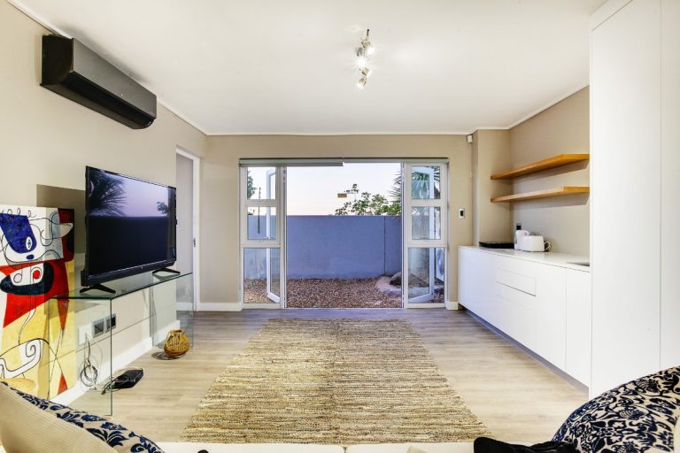 Houghton-Views-Camps-Bay-Holiday-Apartment-Photography10