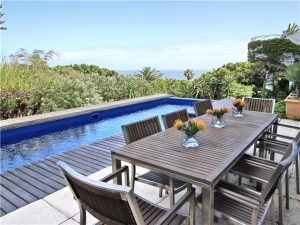 Picasso-Villa-Camps-Bay-views-from-pool