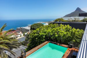 The-Views-6-Bed-Camps-Bay-pool-lions-head