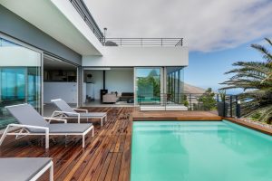 The-Views-6-Bed-Camps-Bay-swimming-pool