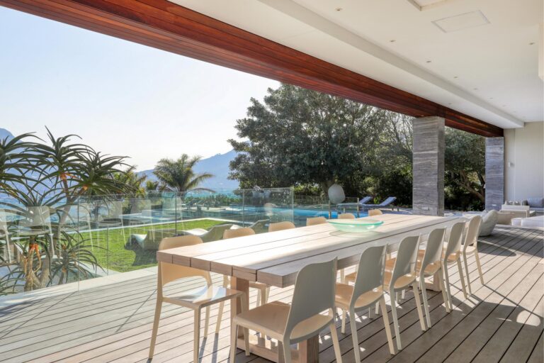 Villa Flightdeck (1)