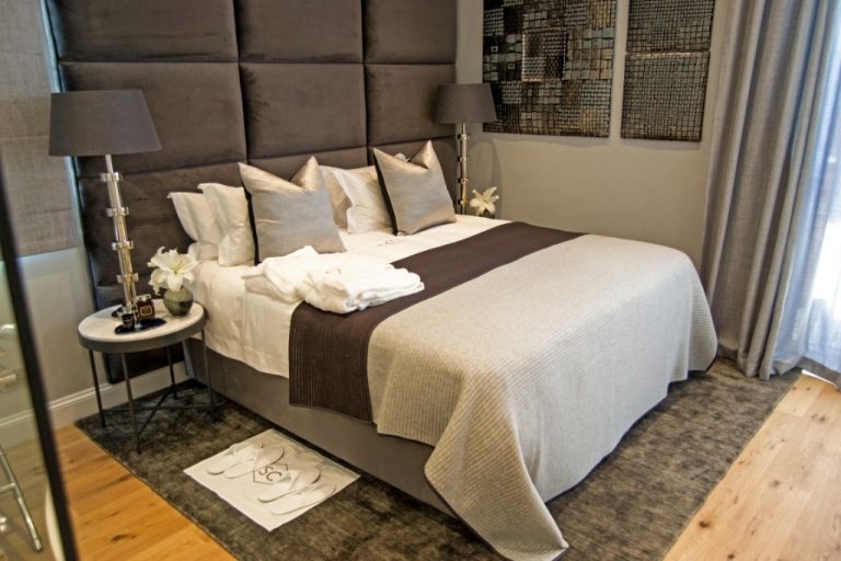 bantry-luxe-grande-bantry-bay-5bfff5b77ff9a