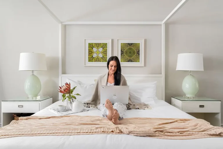 cloud house _luxury family home in Camps Bay - Main bedroom