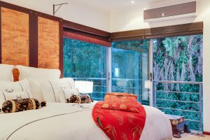 6 Bedroom Holiday Villa in Camps Bay