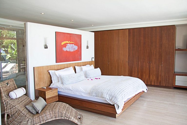 glen_beach_1_main_bedroom