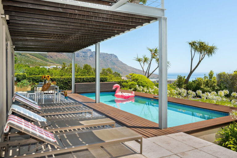 Camps Bay Accommodation - 38 Hely Hutchinson Ave