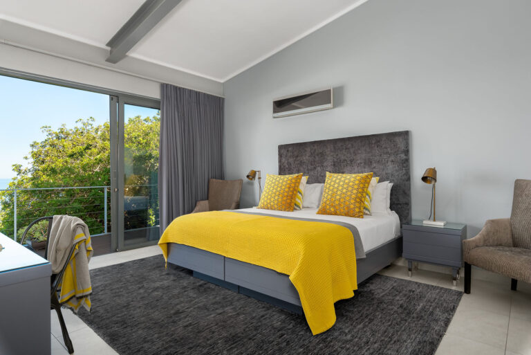 Camps Bay Accommodation - 38 Hely Hutchinson Ave